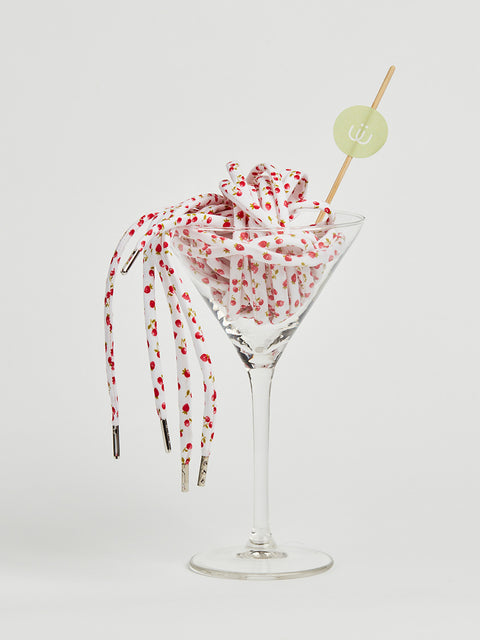 Cordones blancos estampados con cerezas y fresas