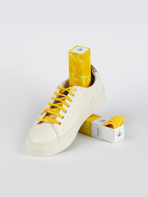 Zapatillas con cordones tie dye amarillos